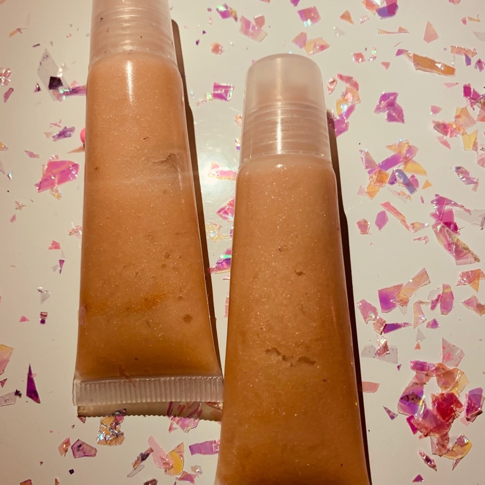 Butterscotch lip shimmer